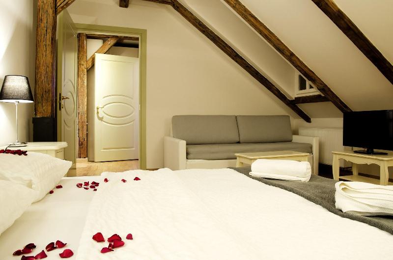 Dolce Vita Suites Hotel - Oda
