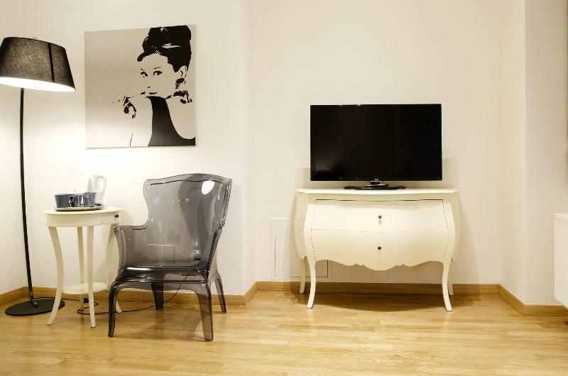 Dolce Vita Suites Hotel - Oda