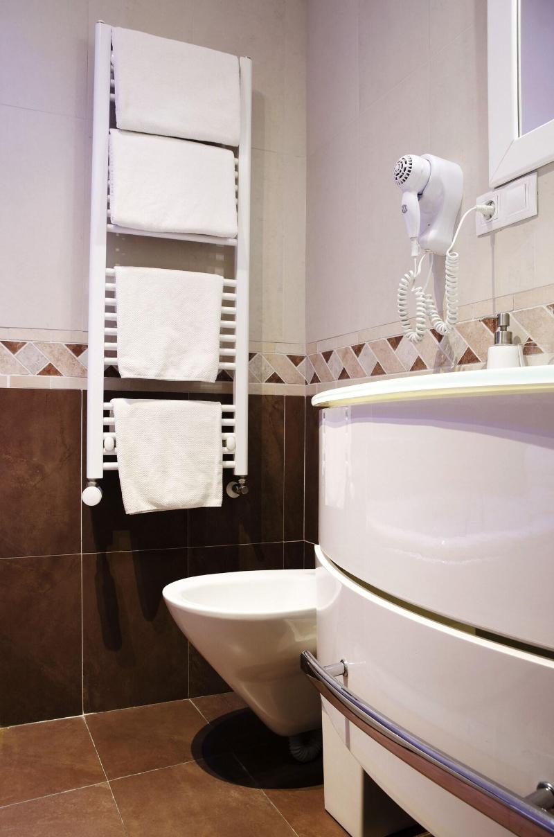 Dolce Vita Suites Hotel - Oda