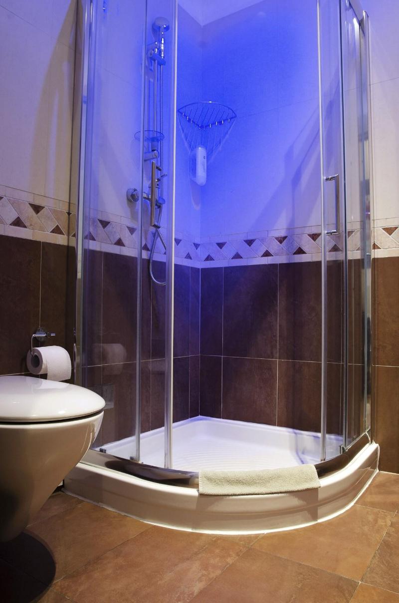 Dolce Vita Suites Hotel - Oda