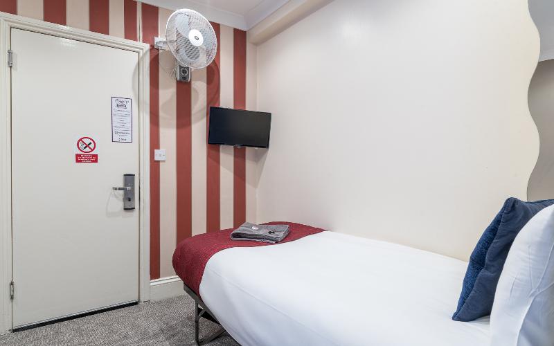 Saba Hotel London - Oda