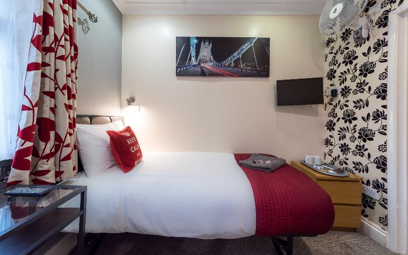 Saba Hotel London - Oda
