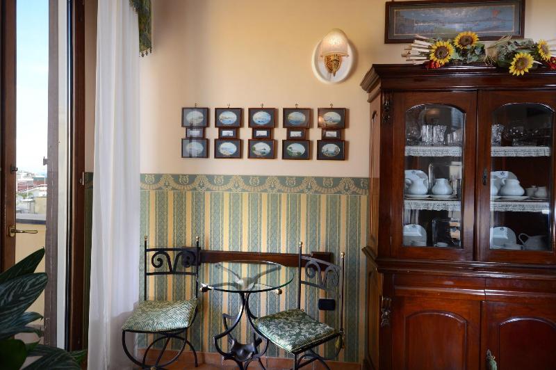 Pinto-Storey Hotel - Lobi