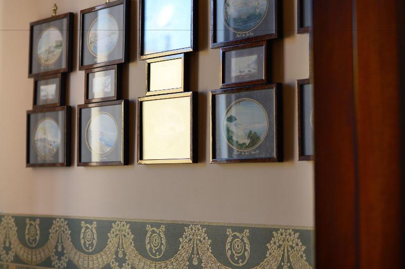 Pinto-Storey Hotel - Lobi