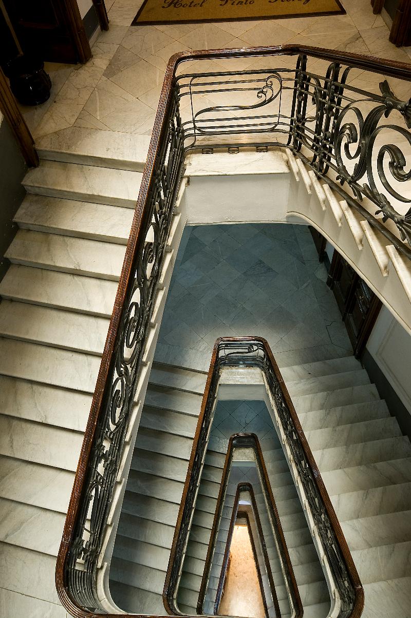 Pinto-Storey Hotel - Genel