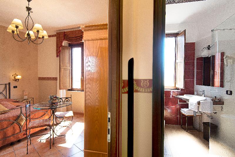 Pinto-Storey Hotel - Oda