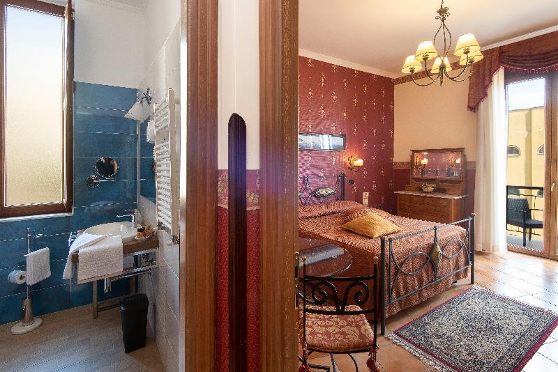 Pinto-Storey Hotel - Oda