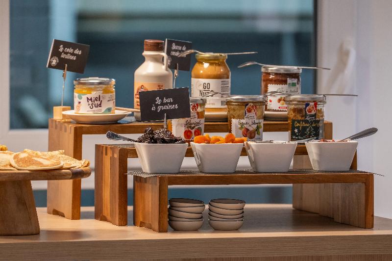 Appart Hotel Odalys City Rennes Lorgeril - Restoran