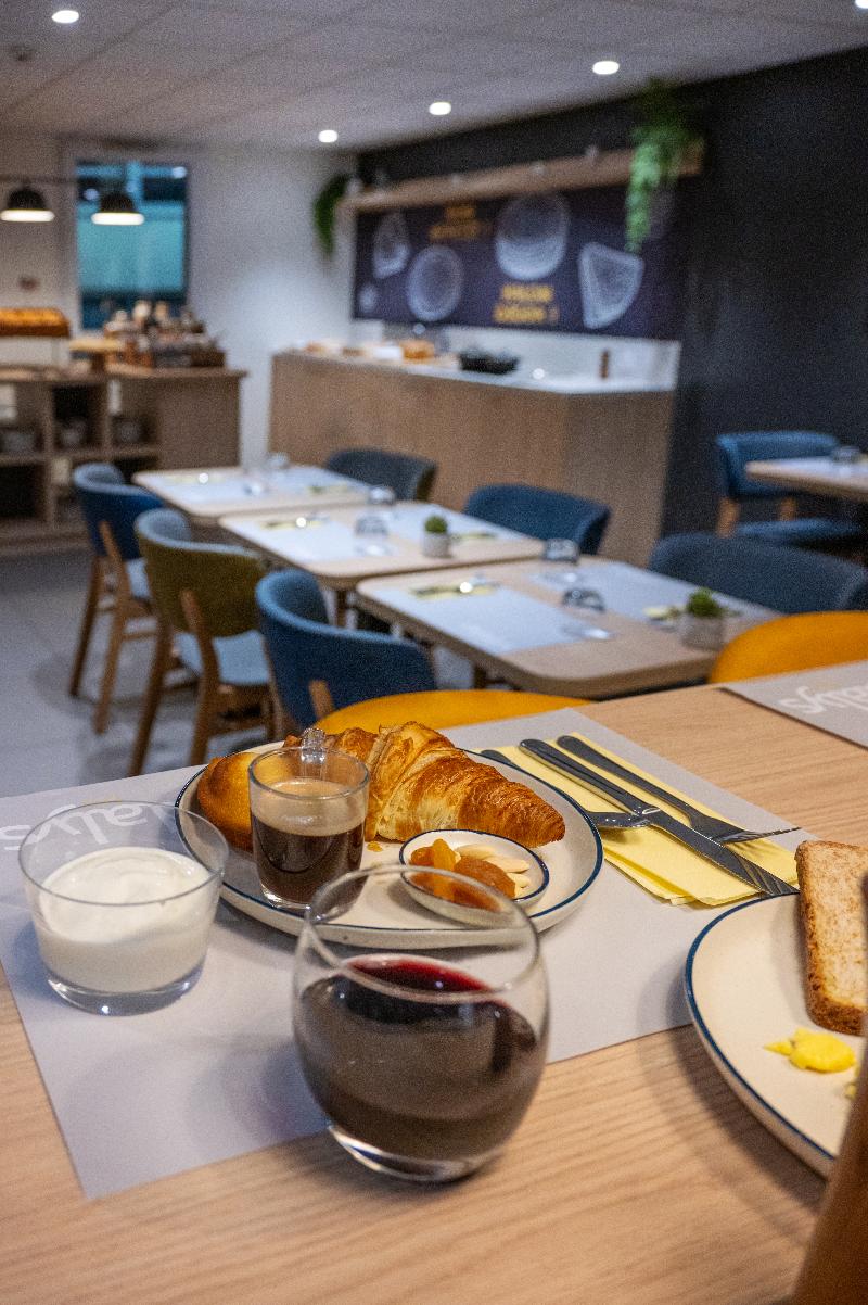 Appart Hotel Odalys City Rennes Lorgeril - Restoran