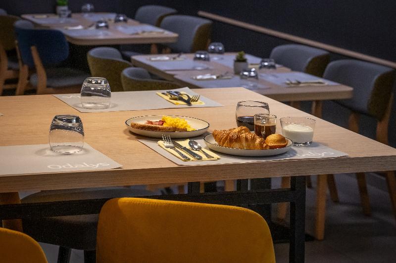 Appart Hotel Odalys City Rennes Lorgeril - Restoran