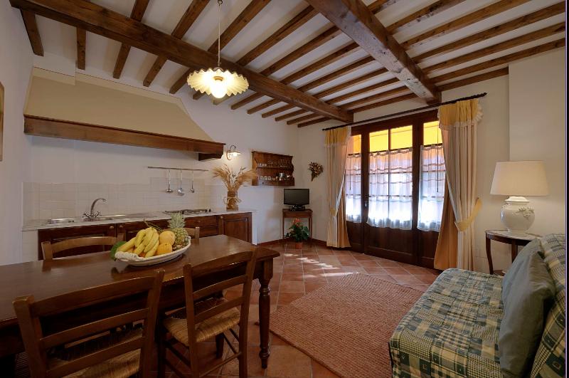 Casa Lari - Genel