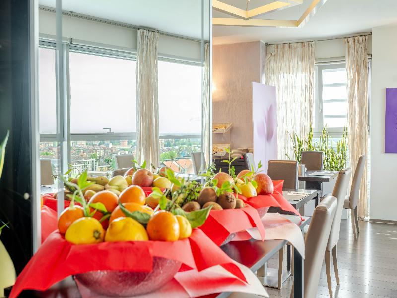 For You Hotel - Restoran