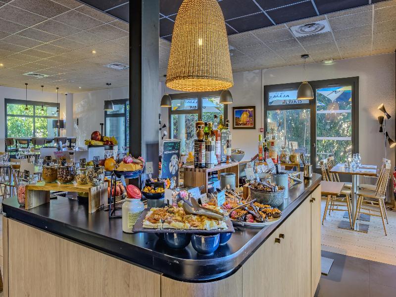 Campanile Nimes Centre - Restoran