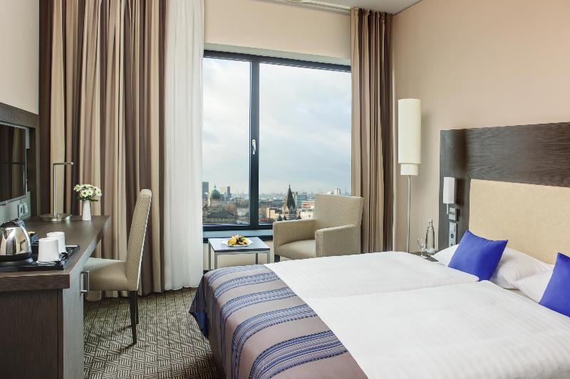 IntercityHotel Hamburg Dammtor - Oda