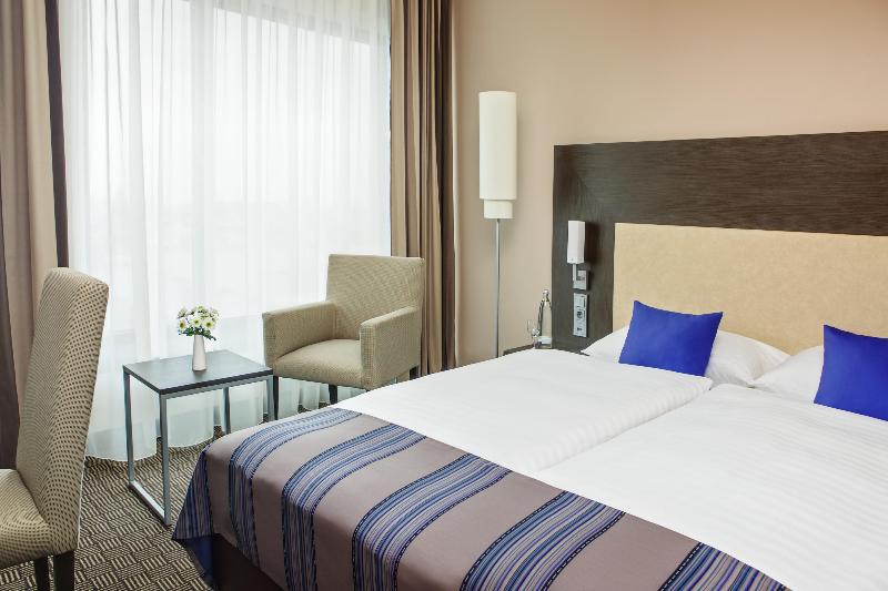 IntercityHotel Hamburg Dammtor - Oda