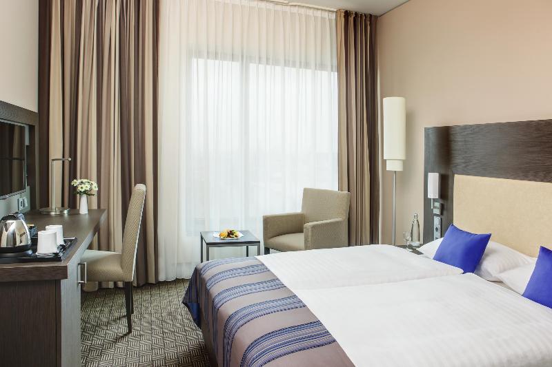 IntercityHotel Hamburg Dammtor - Oda