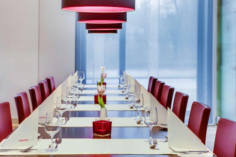 IntercityHotel Hamburg Dammtor - Restoran