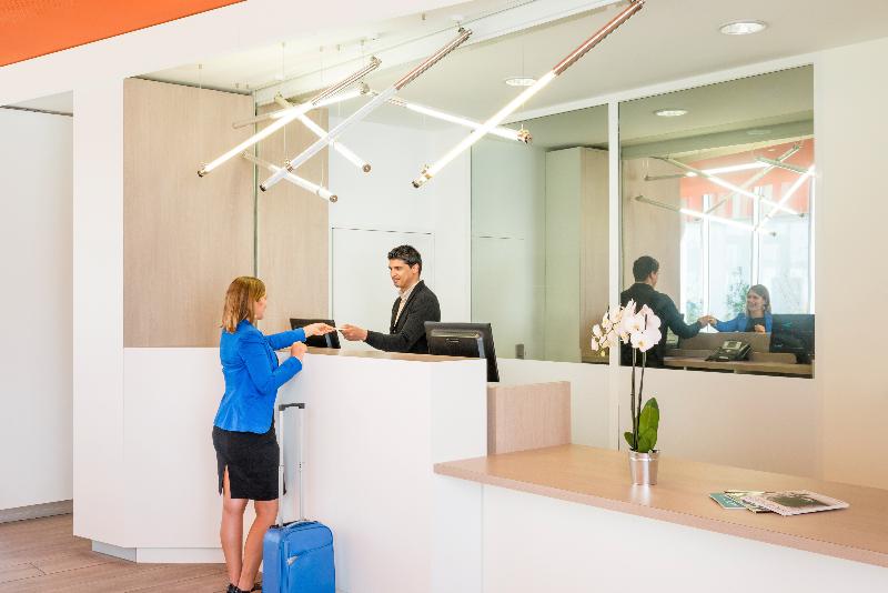 Adagio Access Massy - Lobi