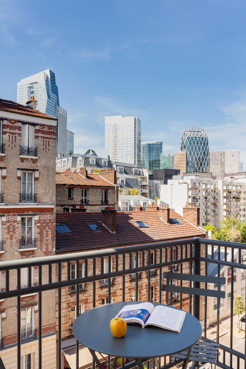 Adagio Access Puteaux - Oda