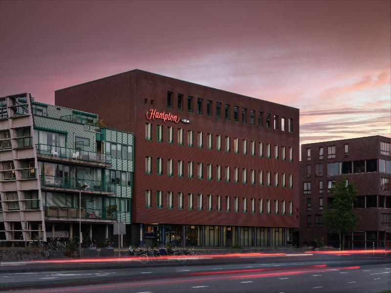 Hampton By Hilton Amsterdam City Centre East - Genel