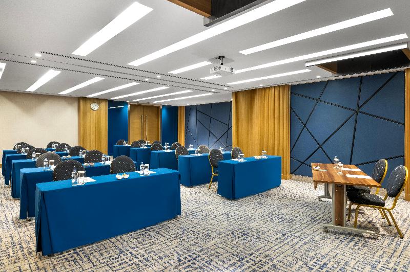 Crowne Plaza İSTANBUL - FLORYA by IHG - Toplantı