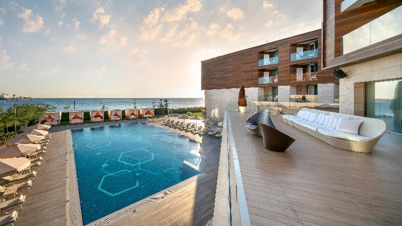 Crowne Plaza İSTANBUL - FLORYA by IHG - Havuz
