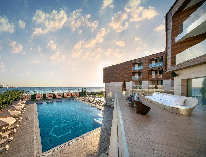 Crowne Plaza İSTANBUL - FLORYA by IHG - Havuz