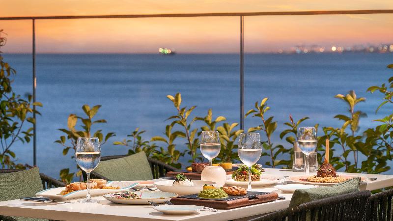 Crowne Plaza İSTANBUL - FLORYA by IHG - Restoran