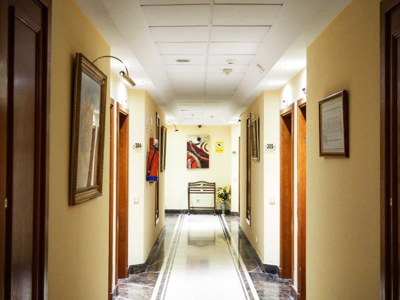Hotel Humanes - Lobi