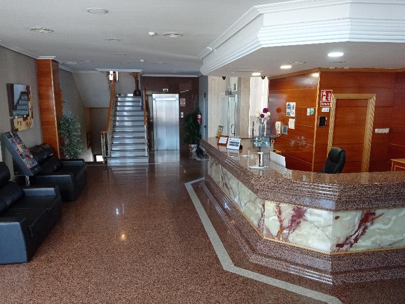 Hotel Humanes - Lobi