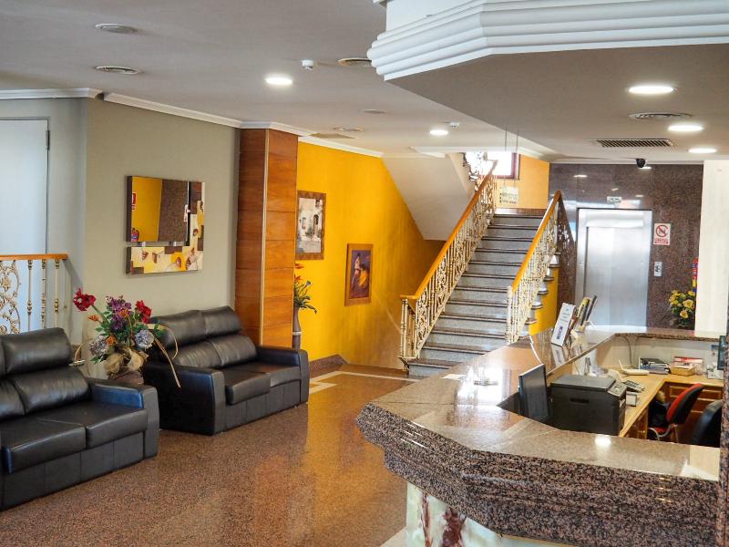 Hotel Humanes - Lobi