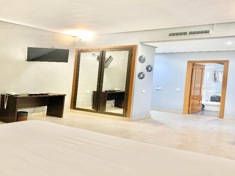 Hotel Humanes - Oda