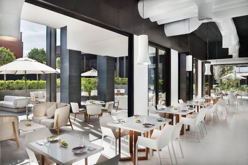 La Ville Hotel & Suites CITY WALK Dubai - Restoran