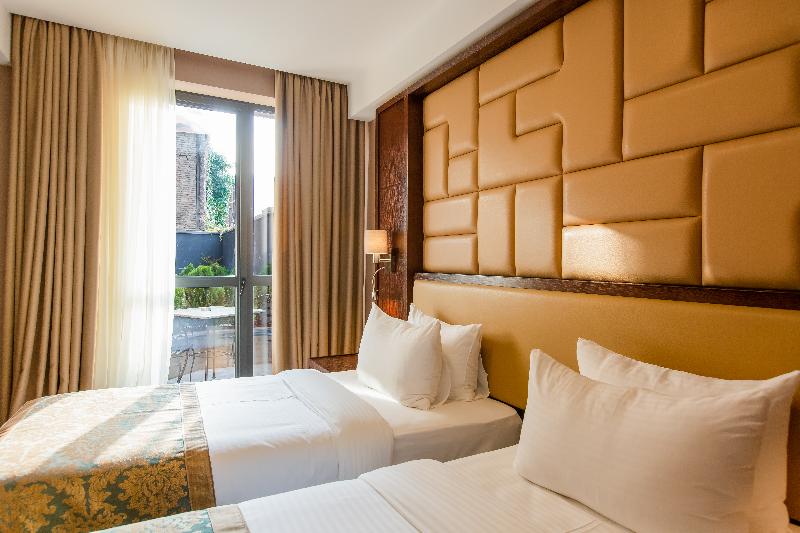 KMM Hotel - Oda