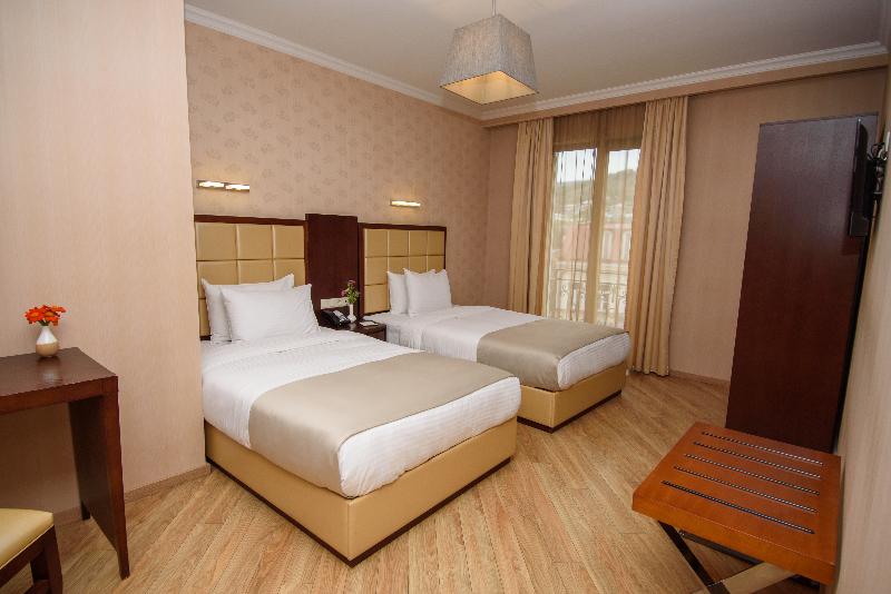 KMM Hotel - Oda