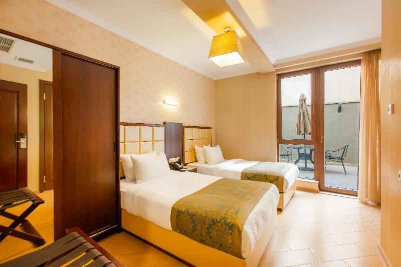 KMM Hotel - Oda