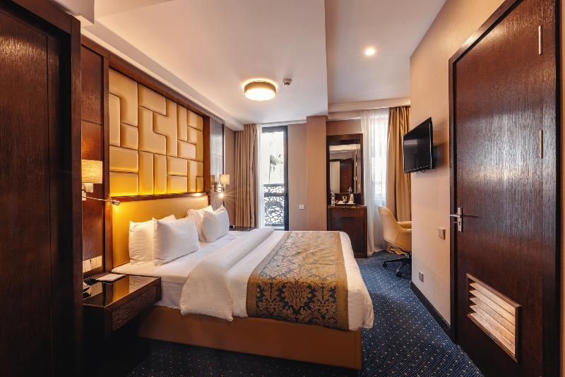 KMM Hotel - Oda
