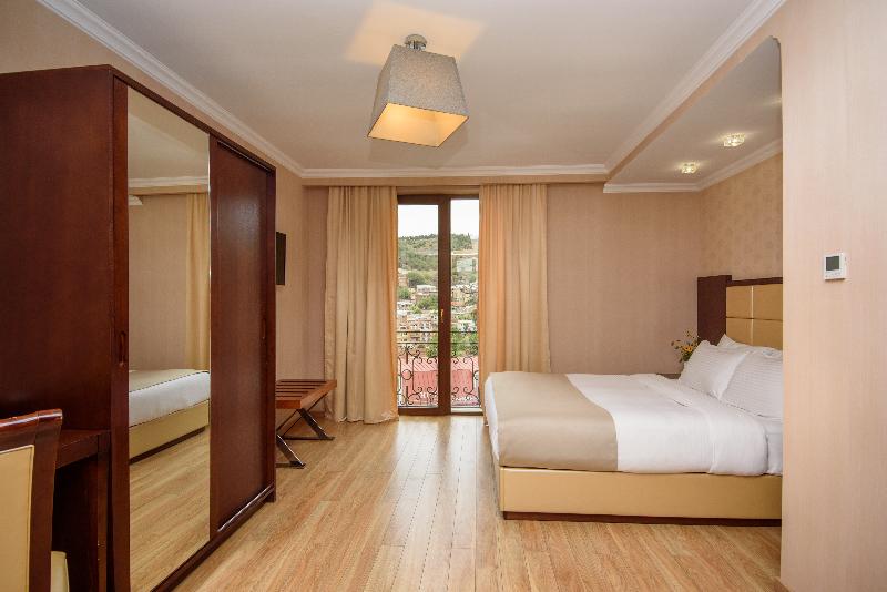 KMM Hotel - Oda