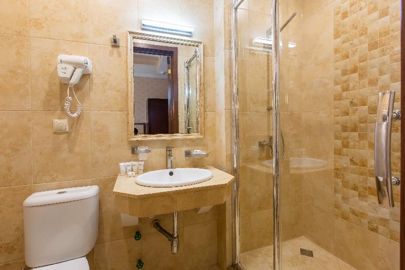 KMM Hotel - Oda