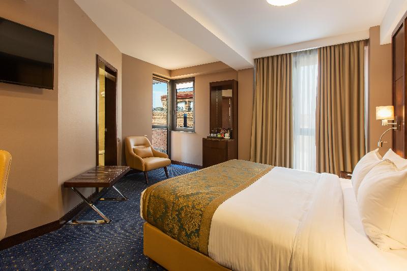 KMM Hotel - Oda