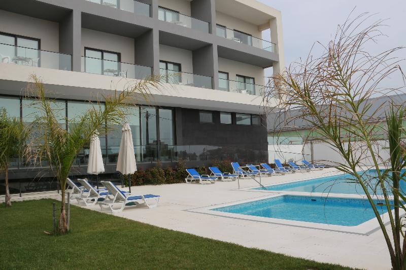 Hotel Monte Lírio - Havuz