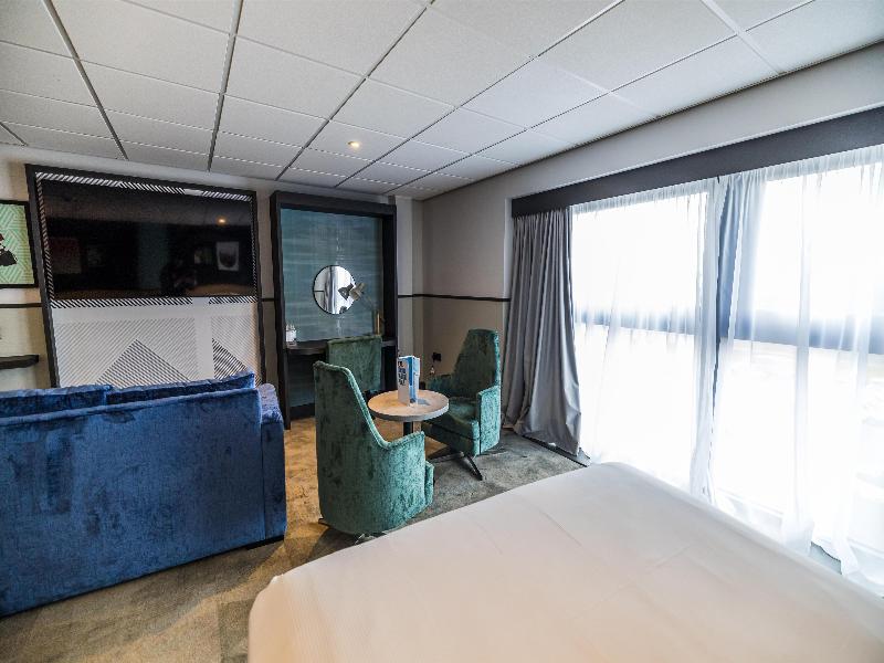 DoubleTree by Hilton Coventry Building Society Are - Oda