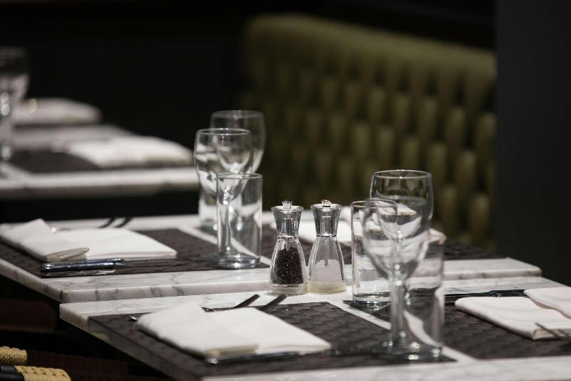 DoubleTree by Hilton Coventry Building Society Are - Restoran