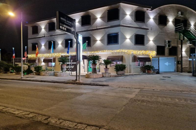 Hotel Martini - Genel