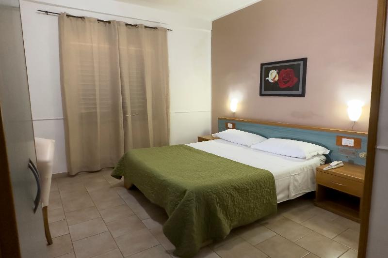 Hotel Martini - Oda