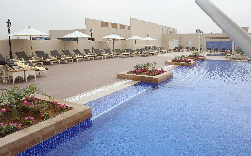 Metropolitan Hotel Dubai - Havuz