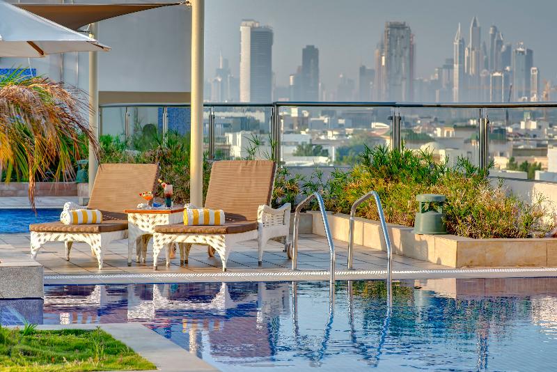 Metropolitan Hotel Dubai - Havuz