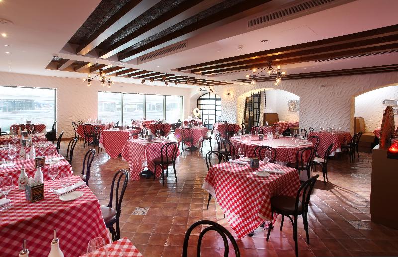 Metropolitan Hotel Dubai - Restoran