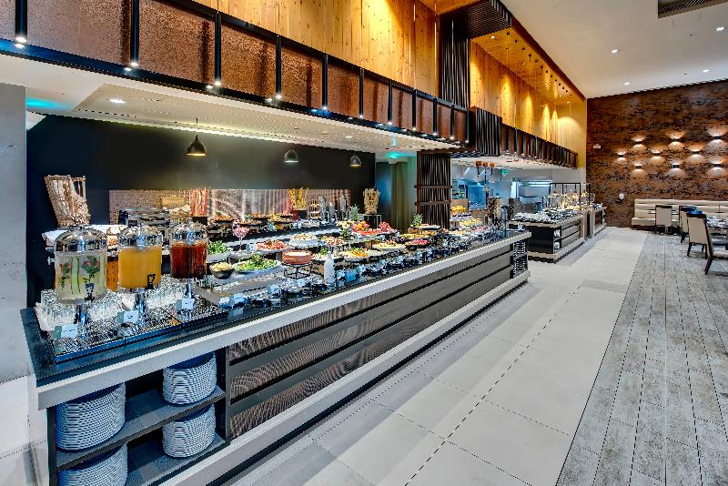 Metropolitan Hotel Dubai - Restoran