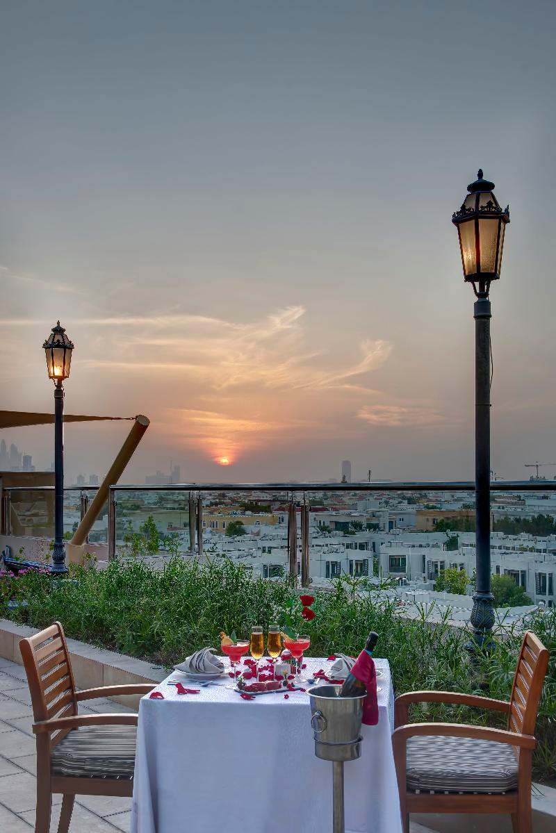 Metropolitan Hotel Dubai - Restoran